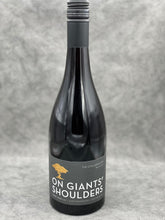 画像をギャラリービューアに読み込む, On Giants’ Shoulders The Collaborator Ben McNAB Pinot Noir 2018 よりどり12本で15%off対象