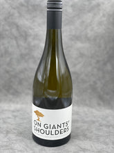 画像をギャラリービューアに読み込む, On Giants' Shoulders Pinot Gris 2018　よりどり12本で15％off対象
